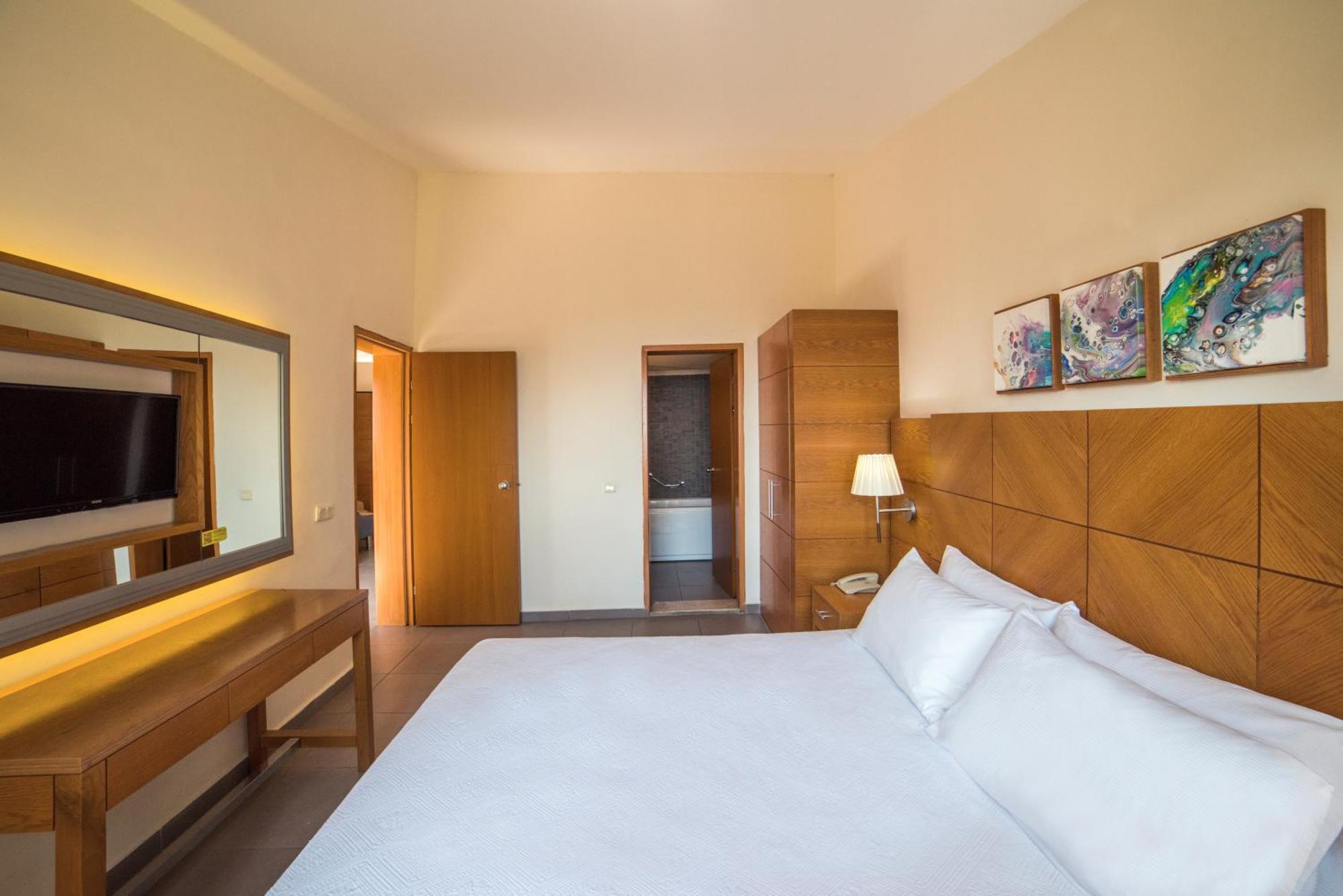 Pine Bay 5*