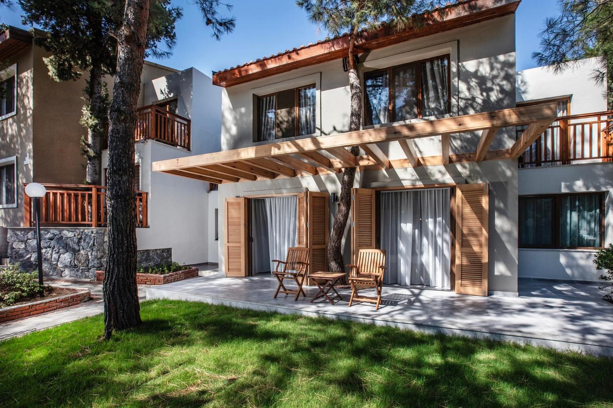 Pine Bay Complex Kusadası